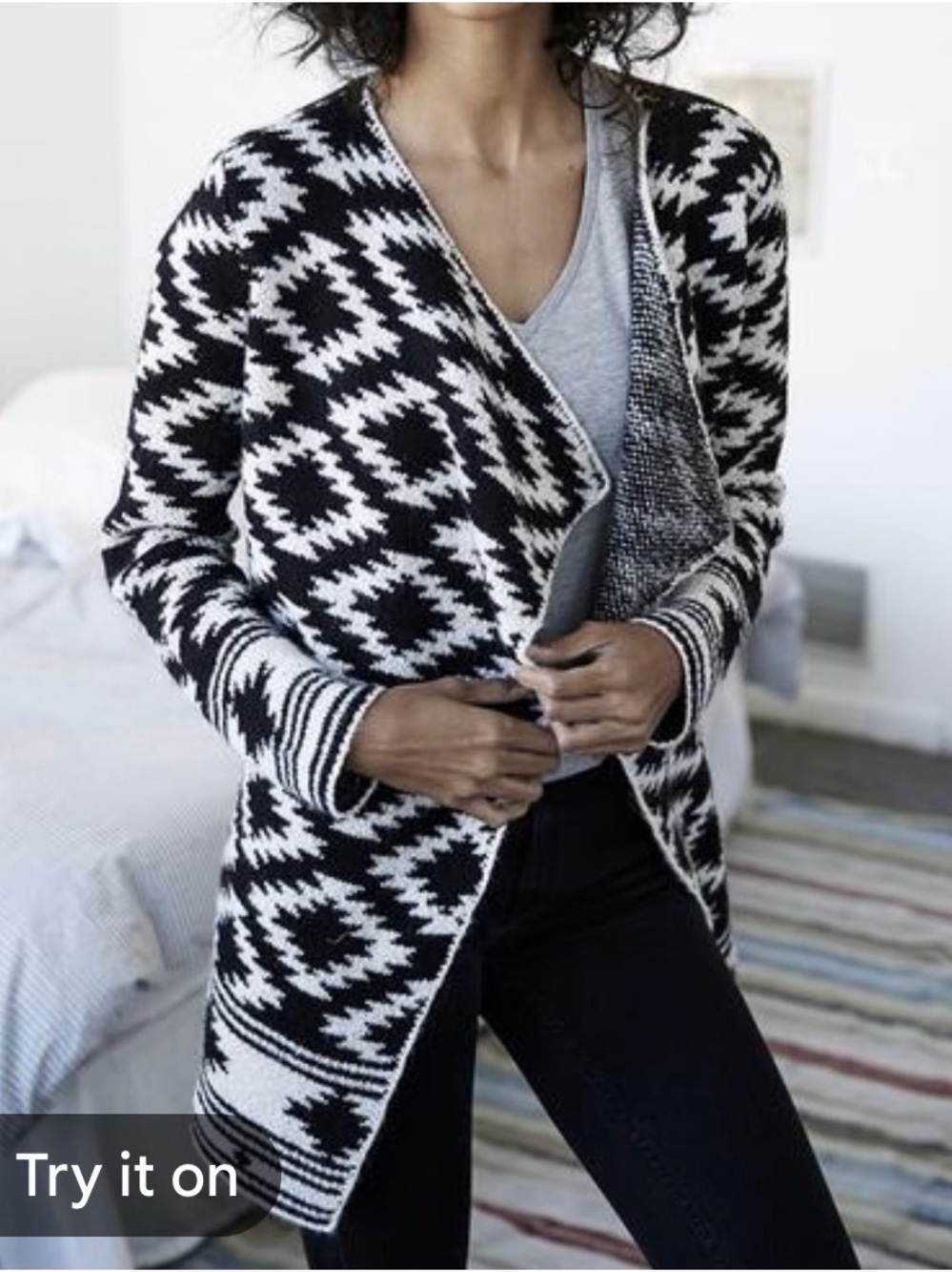 Sezane Black & White Geometric Open-Front Cardigan